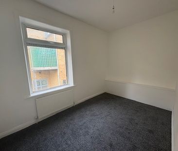 Burns Street - Photo 2