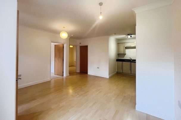 Station Approach - Photo 1