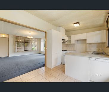 8 Maurice Court, Wantirna South, Vic 3152 - Photo 4