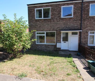 4 bed house to rent in Holborough Close, Colchester - Photo 1