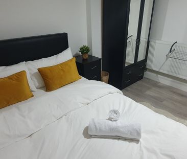 Flat 1, 30 Russell Street, , Cardiff, CF24 3BG - Photo 5