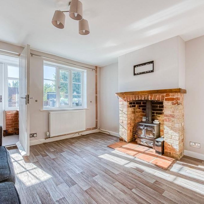 2 bedroom terraced house to rent - Photo 1