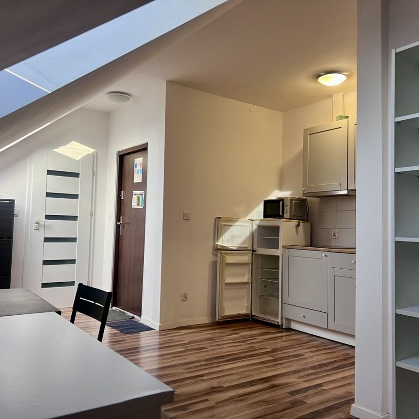 Bezczynszowe mieszkanie w Markach - Фото 1