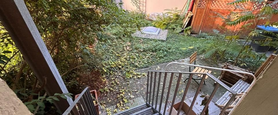 Renovierte Altbau 2-Zimmer-Wohnung mit Terrasse - Photo 1