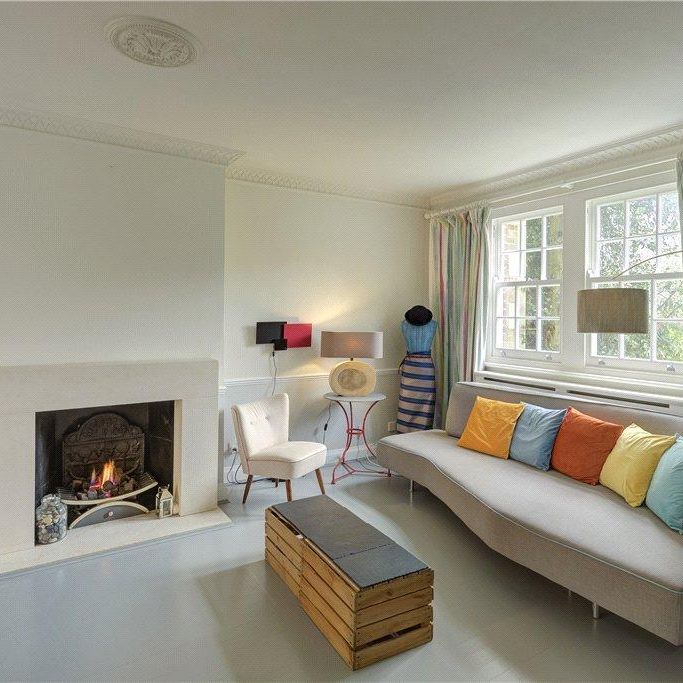 4 bedroom end of terrace house to rent - Photo 1