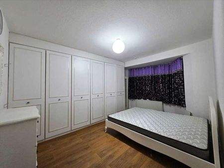 Greenbank Avenue, Wembley, HA0 - Photo 4