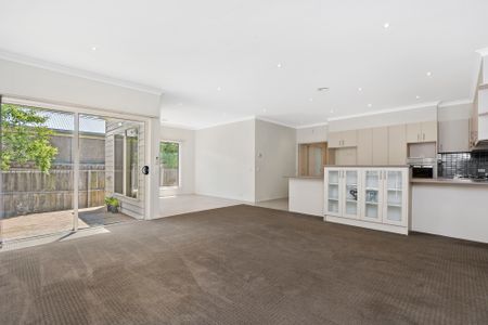 Modern Geelong West Townhouse - Photo 4