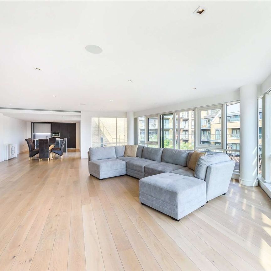 Quayside House, 8 Kew Bridge Road, Kew, London, TW8 0HT - Photo 1