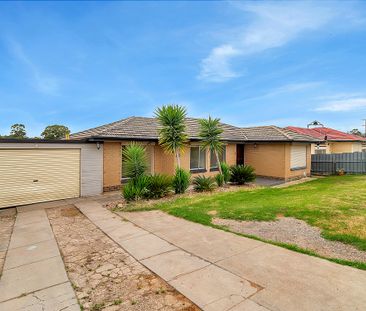 Spacious Family Home! - Photo 5