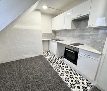 Studio to rent - Photo 2