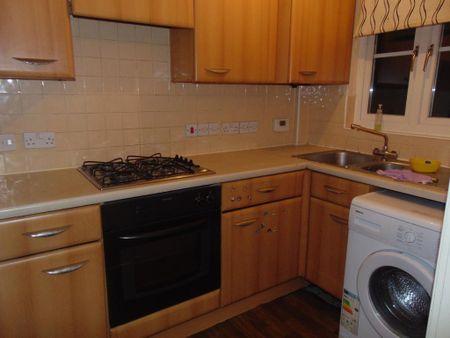 2 bedroom terraced house to rent - Photo 4