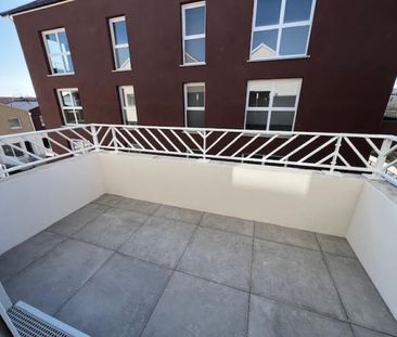 Location Appartement 1 pièce 35m² MONTEREAU FAULT YONNE 77130 - Photo 2