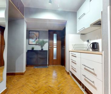 Warszawa, Mokotów, Zwierzyniecka - Photo 1