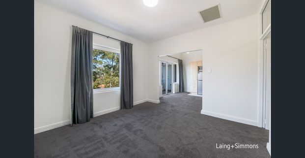 Renovated Stylish Loft Style Apartment - Photo 1