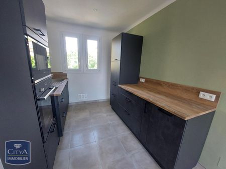 Location Appartement 3 pièces 55m² CLERMONT L HERAULT 34800 - Photo 2