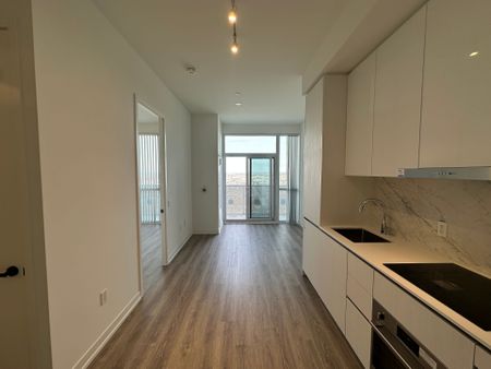 For Lease - 8 Interchange Way Unit# 3702, Vaughan, Ontario - Photo 4