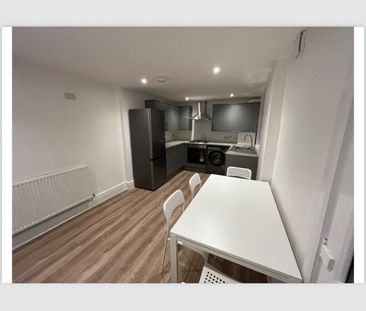 Alverstone Road, L18 1HD ***ROOM LET*** - Photo 2