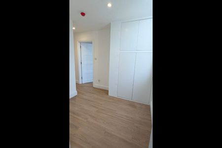 2 Bed Flat, Harpenden Road, SE27 - Photo 2