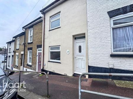 2 bedroom terraced house to rent - Photo 3