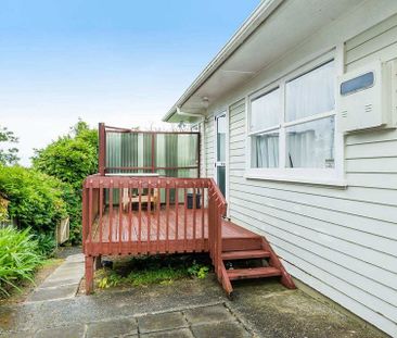 Large family home in great location - Photo 1