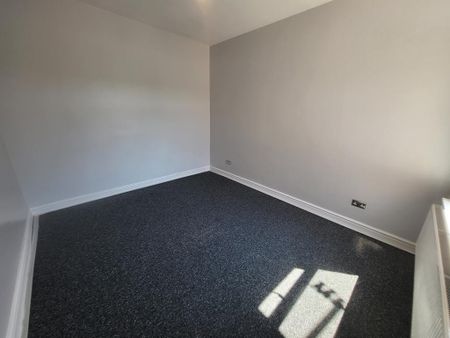 4 bedroom terraced house to rent - Photo 3
