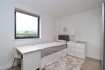 2 bedroom penthouse to rent - Photo 5