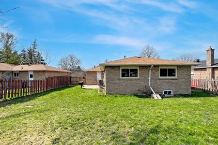 For Lease - 7 Boundy Crescent Unit# Bsmt, Toronto, Ontario - Photo 3