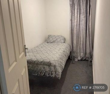 5 bedroom terraced house to rent - Photo 4