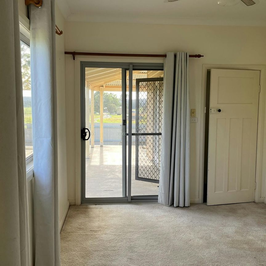 Charming Country Farmhouse Less Than 10 Minutes to Moruya! - Photo 1