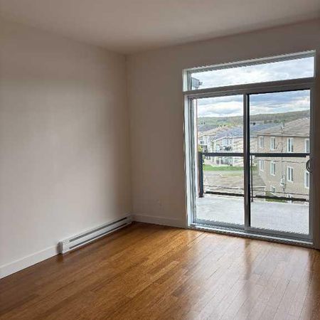 Grand 4 1/2 Cowansville, libre MAINTENANT TRÈS PROPRE - Photo 4