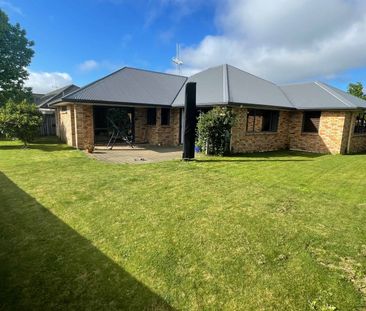 Cambridge East 4 Bedroom - Photo 2