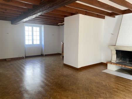 Location Maison 6 pièces 113m² COGNAC 16100 - Photo 2