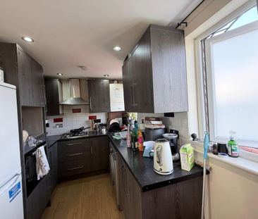3 bedroom maisonette to rent - Photo 5