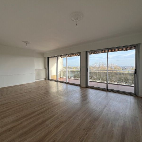 Location Appartement 4 Pièces 102 m² - Photo 1