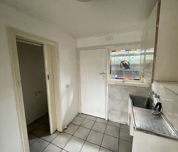 3 Bedroom Home with plenty of Character ! - Photo 6