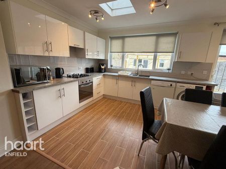 1 bedroom in a house share to rent - Photo 4