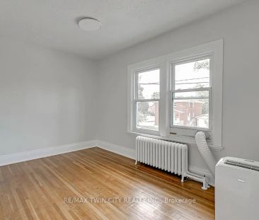 153 Drummond Street #Upper - Photo 6