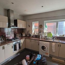 Cheriton Road, Folkestone, CT19 5HD, Kent - Photo 3