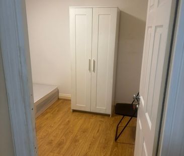 Studio Flat, Garth Road, NW2 - Photo 5