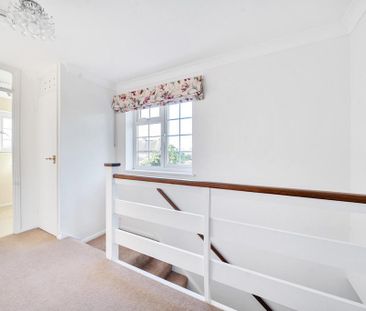 3 bedroom end of terrace house to rent - Photo 3