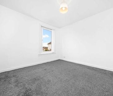 Price £1,295 pcm - Available Now - Unfurnished - Photo 3