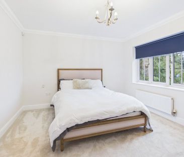 Oval Way, Gerrards Cross, Buckinghamshire,SL9 - Photo 3