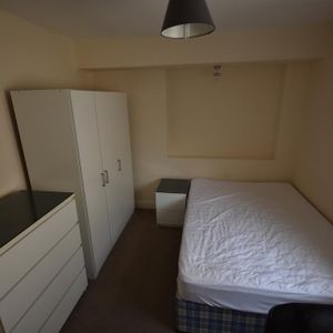 1 bedroom property to rent - Photo 2