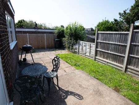 3 bedroom house to rent - Photo 4