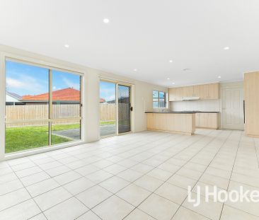 7 Ashmore Avenue, Narre Warren South VIC - Photo 1