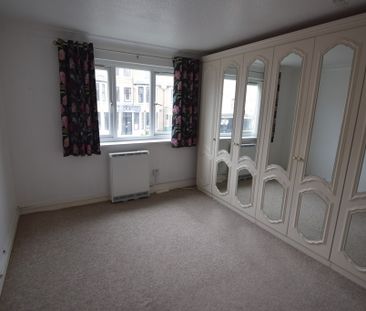 To Let 2 Bed Apartment - Photo 4