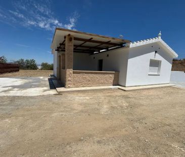 Alquiler de casa o chalet independiente en Lugar Partido los Albero... - Photo 4