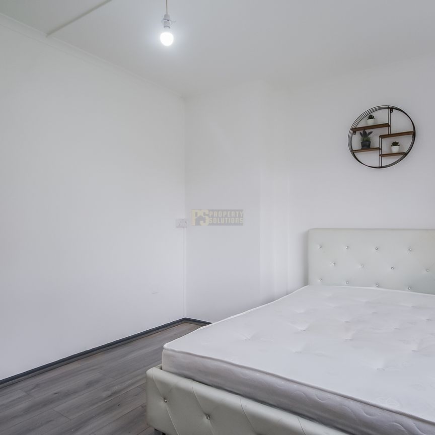 44 Foster Way, - Photo 1