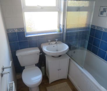Joseph Street, Littlebrough, Rochdale, OL15 - Photo 5
