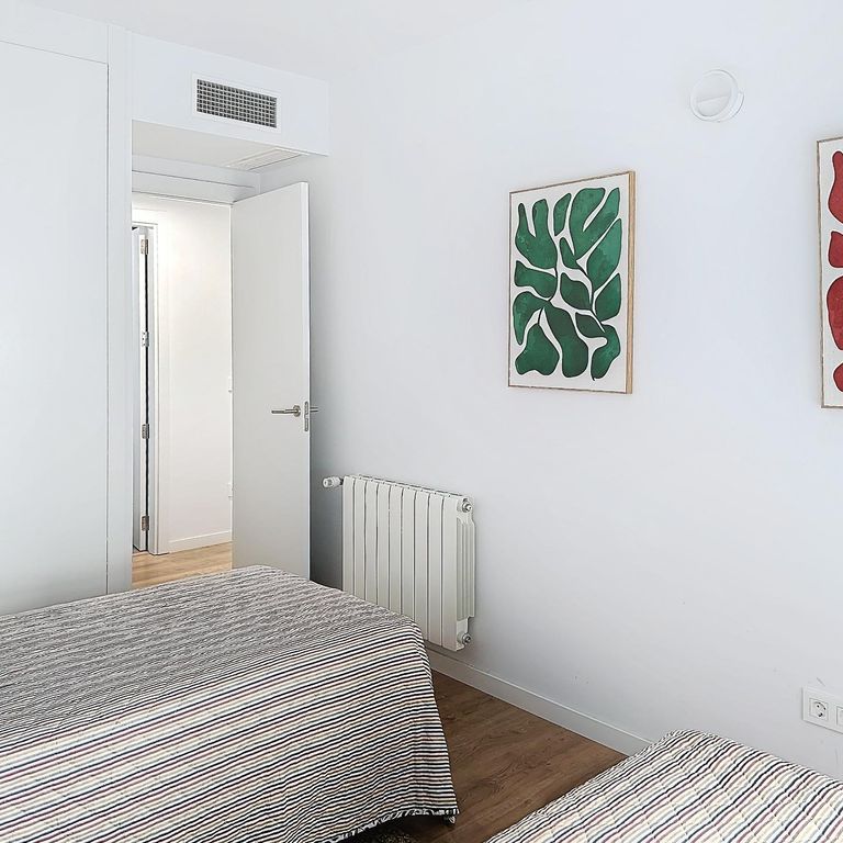 3 room luxury Flat for rent in Valencia, Spain - Photo 1